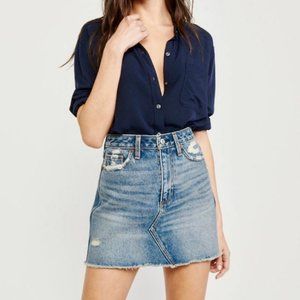 Abercrombie & Fitch Distressed Zoe Vintage A-line DenimJean Mini Skirt Size 2/26